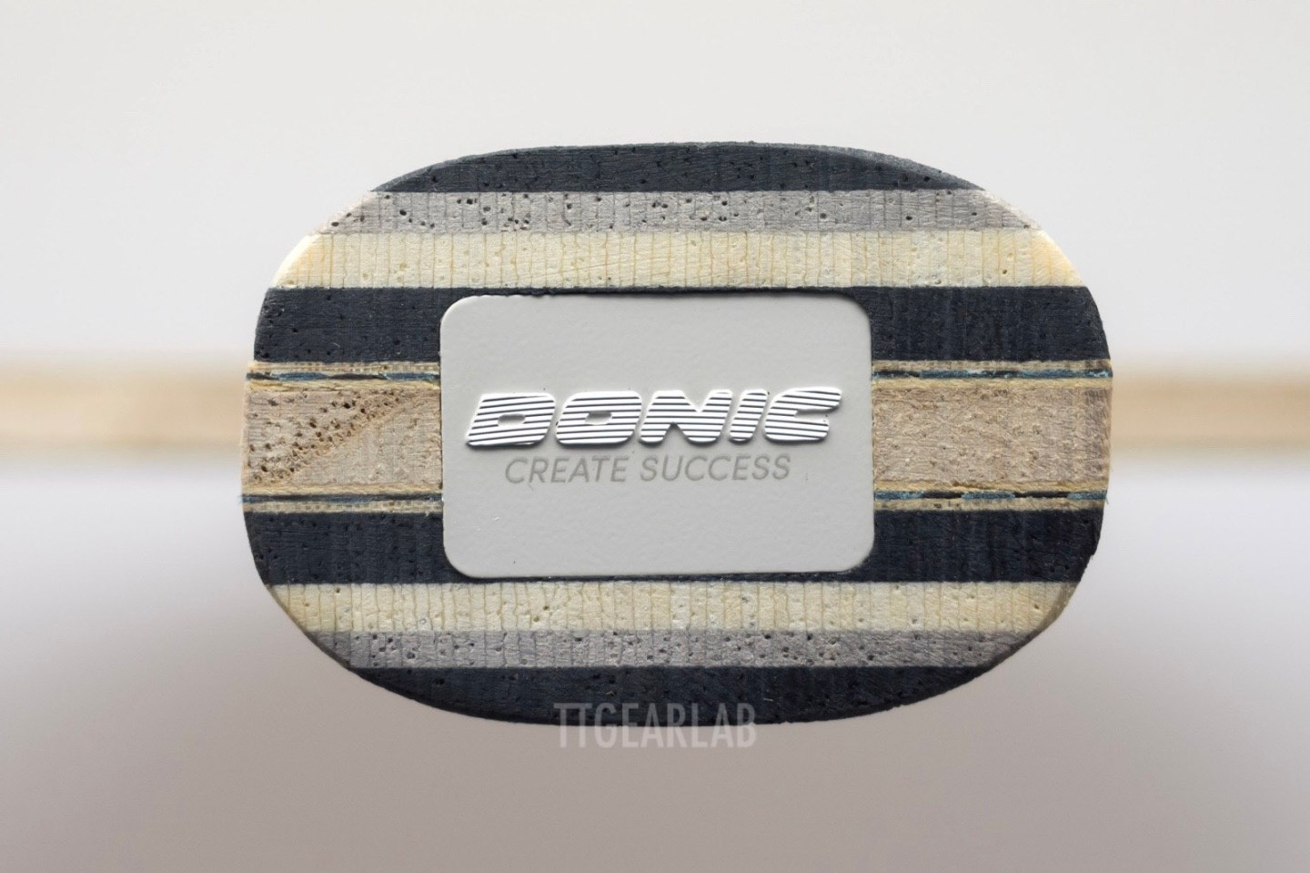 Donic Skachkov Carbon [Photos & Information] – TTGearLab